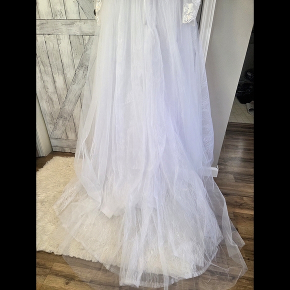 Lace Bridal Gown with Long Sleeves - Picture 11 of 12